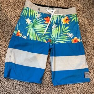 Boys vans size 26/12 board short tropical